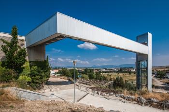 Urban Elevator in Echavaoiz / Ah Asociados | ArchDaily