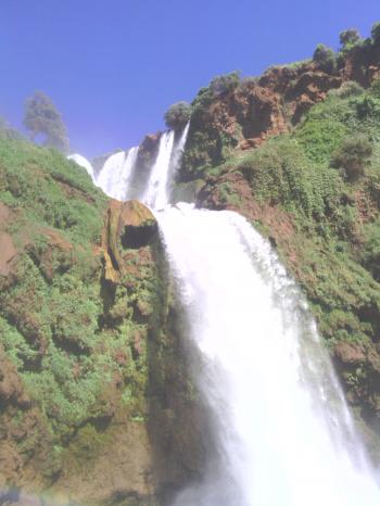 File:Water flow -CascadeOuzoud.jpg - Wikimedia Commons