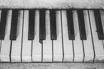 White Piano Keyboard