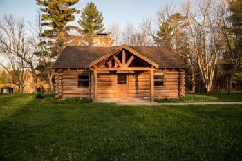 Wooden Cabin image - Free stock photo - Public Domain photo - CC0 Images