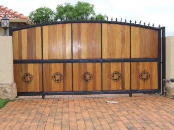Wooden Gate Designs For Any Kind Of Houses — Utrails Home Design