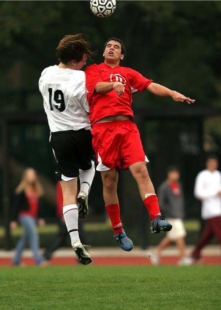 2 Soccer Player Had a Collision