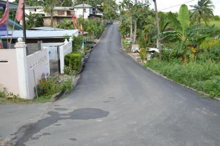 A street to villae