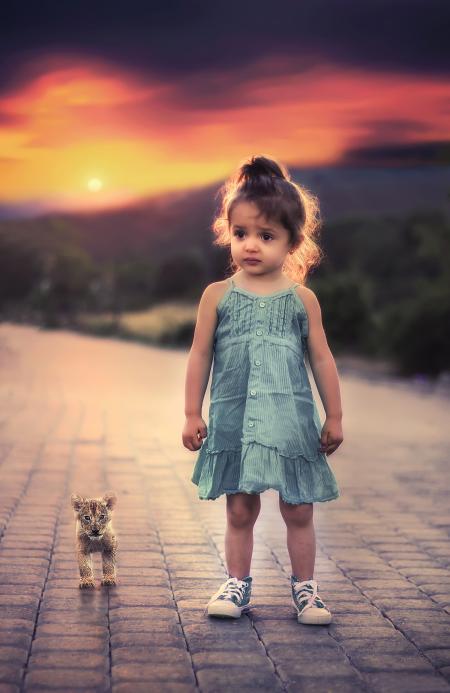 Aroni with Lion cub