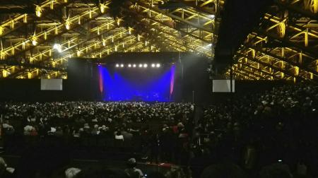 Avant le spectacle. (Halle Tony Garnier,Lyon,France)