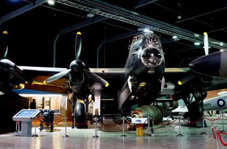 Avro Lancaster Bomber (3)
