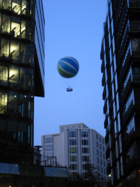 Ballon over the city