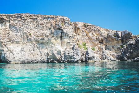 Big Stone at the Top of Body Water