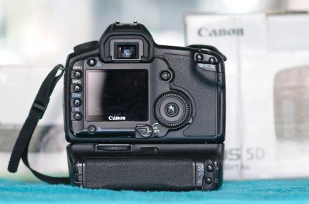 Canon EOS 5D Backside