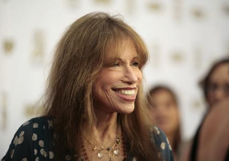 Carly Simon