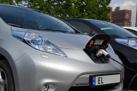 Charging Nissan Leaf