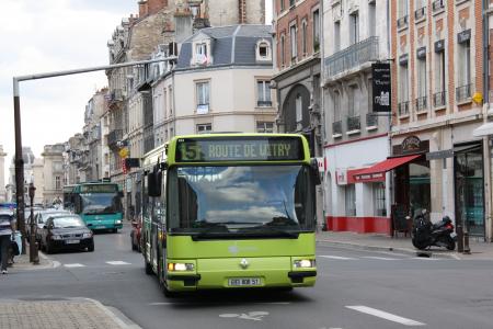 Citura - Irisbus Agora S n°233 & 232 - Lignes 5 & 8