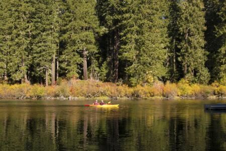 Clear Lake, Linn County, Oregon, Canoeing