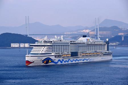 Cruise Ship