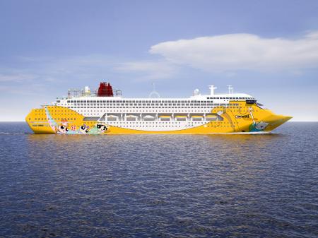 Cruise ship
