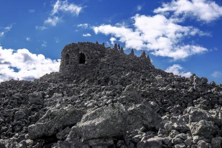 Dee Wright Observatory, Oregon, lava rocks