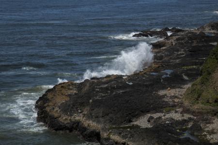 Devil's Churn, Oregon, Crashing Waves