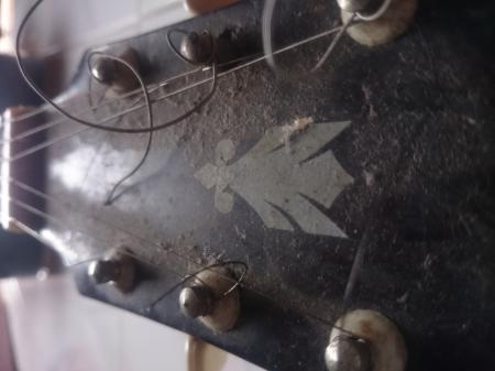 Dirty Old Guitar Headstock