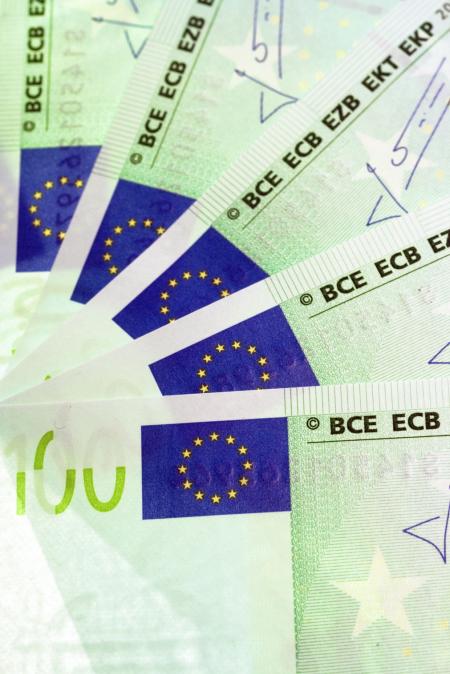 euro banknotes