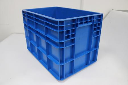Plastic fish boxes