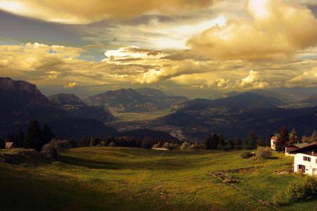 Green Grass Field over Horizon