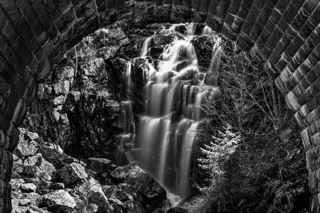 Hadlock Arch Falls - Black & White