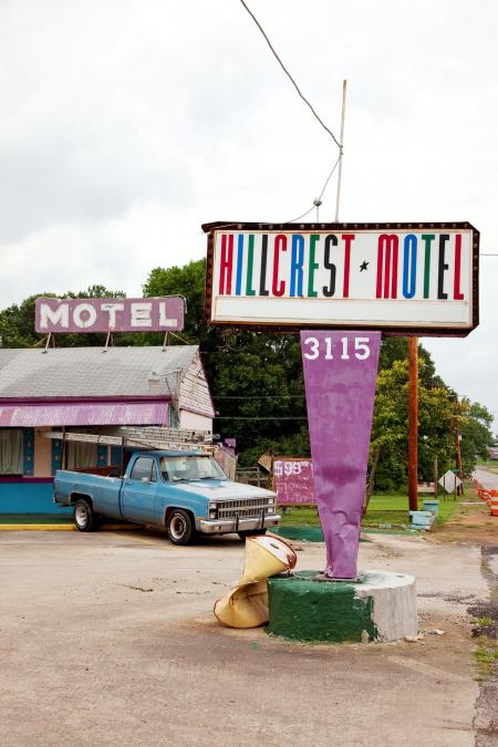 Hillcrest Motel