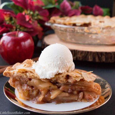 homemade apple pie