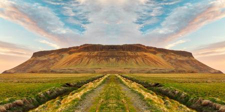 Iceland Sunset Symmetry Trail