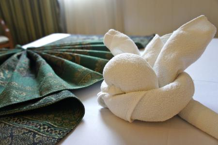 Icon hotel through towels