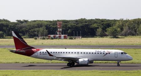 Inauguración de obras en aeropuerto internacional (3)