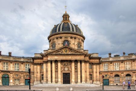 Institut De France