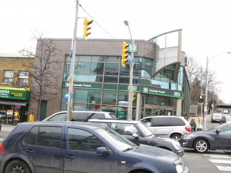 Intersection of Bathurst and Eglinton, 2013 04 09 -bn