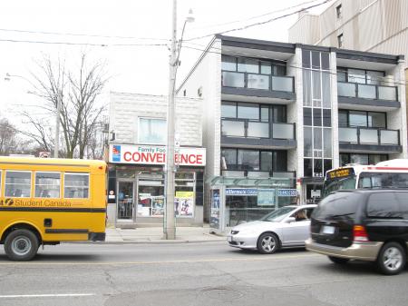 Intersection of Chaplin and Eglinton, 2013 04 09 -as