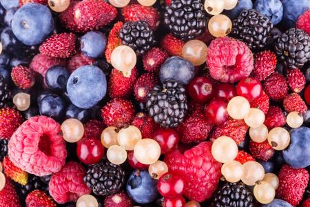 Juicy background of fresh berries