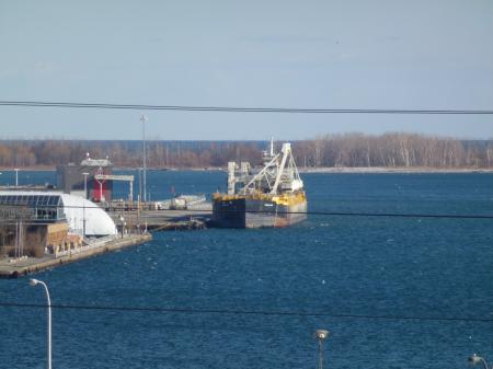 Lake freighter moored in the Eastern Gap, 2013 04 03 -f.JPG