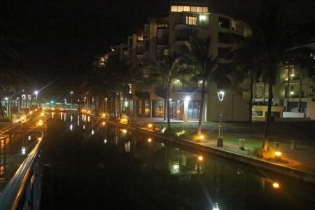 Light reflections in the canal 