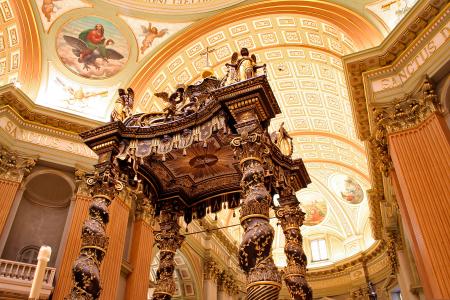 Marie-Reine-du-Monde Cathedral