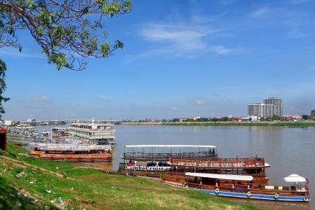Mekong River cruise boats