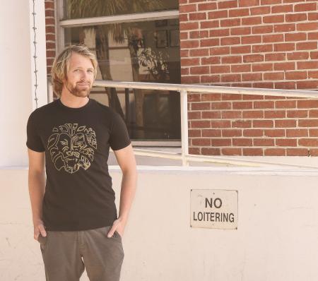 Men's Black and White Crew-neck Shirt