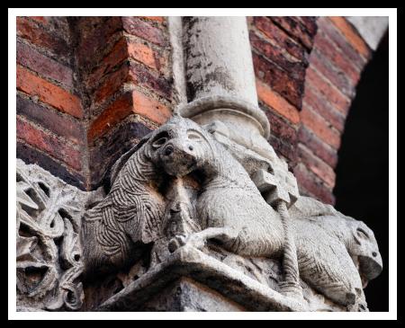 Milano, Basilica di Sant'Ambrogio, capitelli