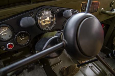 Military vehicle steering wheel