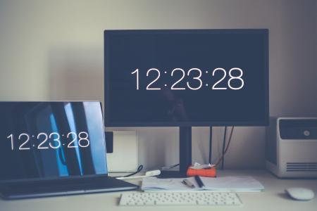 Monitor Displaying 12:23:28