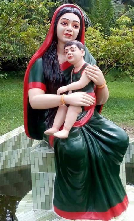 Mother and Child Statue