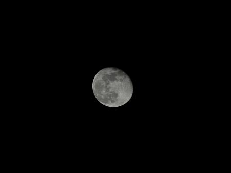 Near Full Moon December 06, 2006