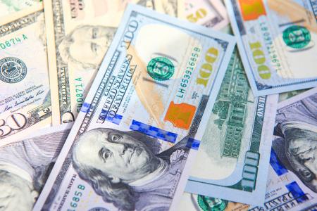 New hundred dollar bills