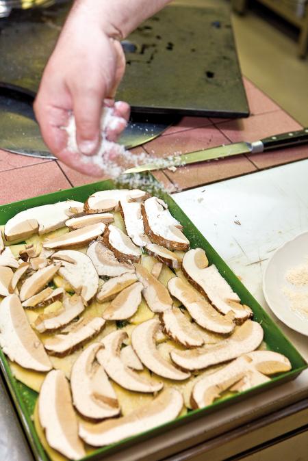 Nouvelle cuisine. Delicious plate ready