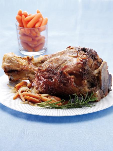 Nouvelle cuisine. Delicious plate ready