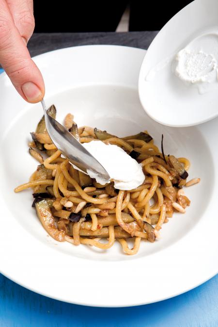 Nouvelle cuisine. Delicious plate ready