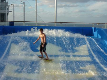 Oasis of the Seas ship-sport et Pooldeck